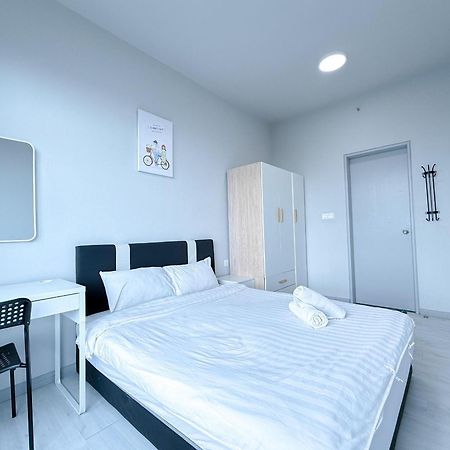 Vv Homestay Jesselton Quay Surla Sabah Mall Kk 亚庇贵赴行馆 Kota Kinabalu Ngoại thất bức ảnh