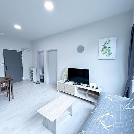 Vv Homestay Jesselton Quay Surla Sabah Mall Kk 亚庇贵赴行馆 Kota Kinabalu Ngoại thất bức ảnh
