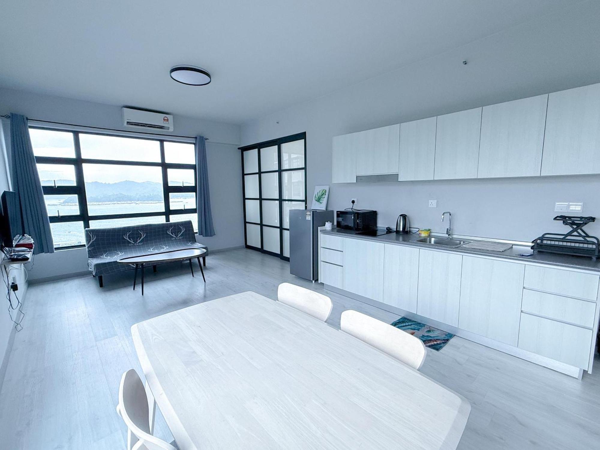 Vv Homestay Jesselton Quay Surla Sabah Mall Kk 亚庇贵赴行馆 Kota Kinabalu Ngoại thất bức ảnh